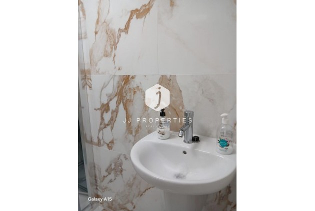 Tweedehands - Appartement / flat -
Torrevieja - Centro