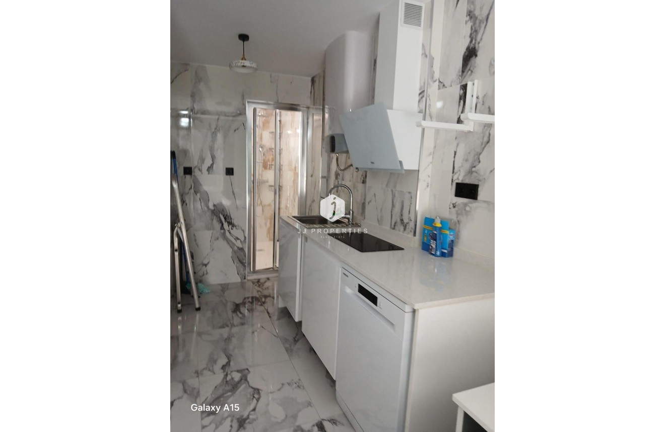 Aus zweiter Hand - Wohnung -
Torrevieja - Centro