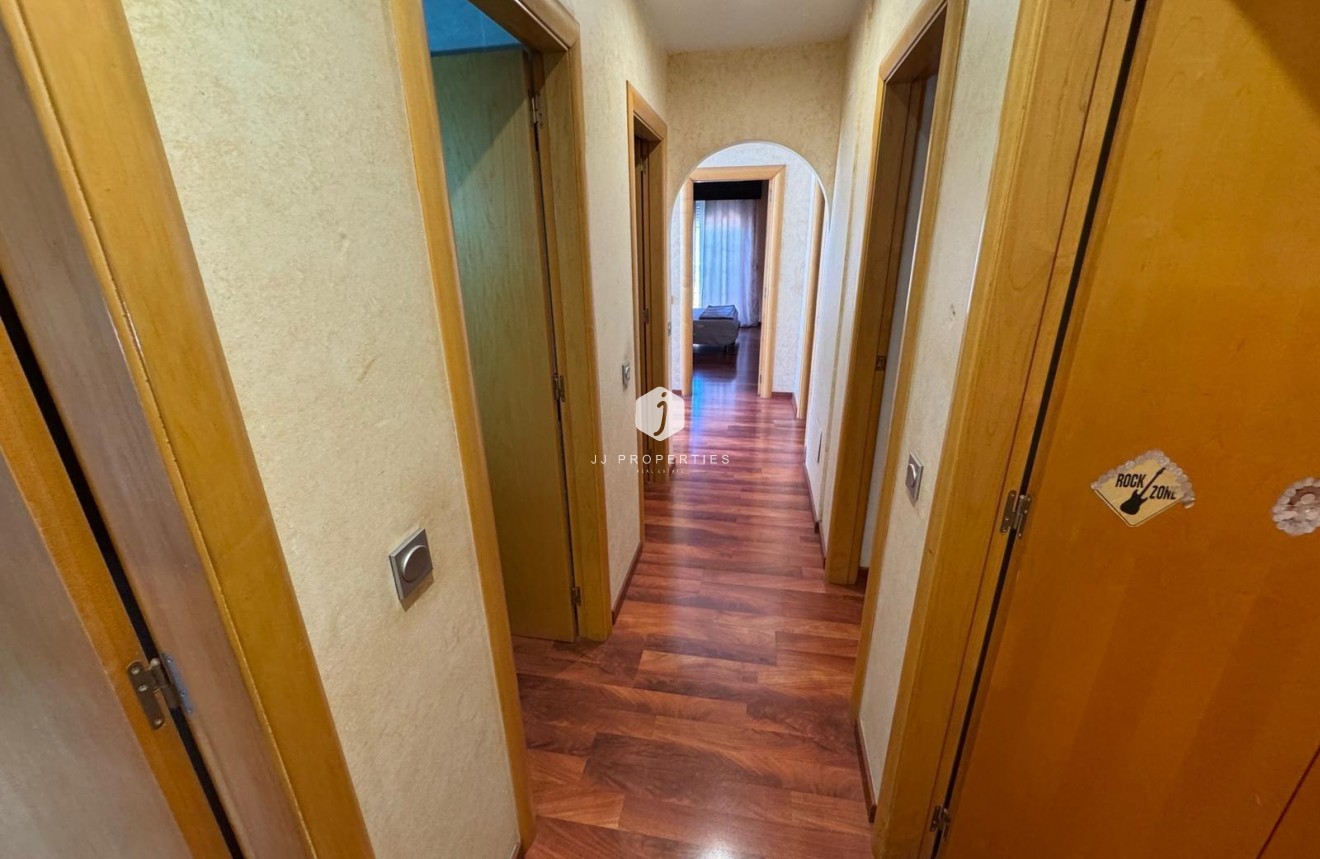 D'occasion - Villa -
Torrevieja - Zona Los Frutales