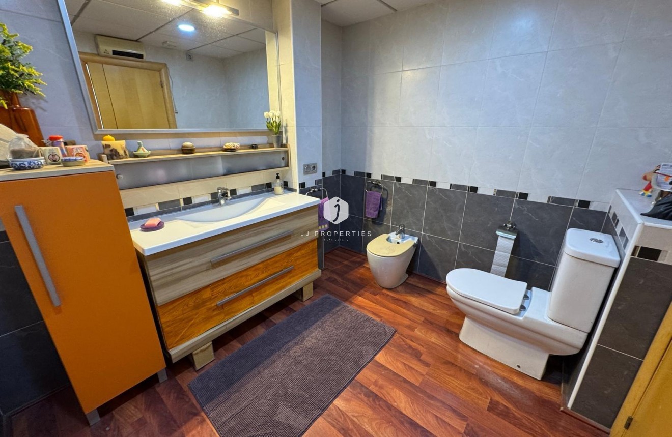 D'occasion - Villa -
Torrevieja - Zona Los Frutales
