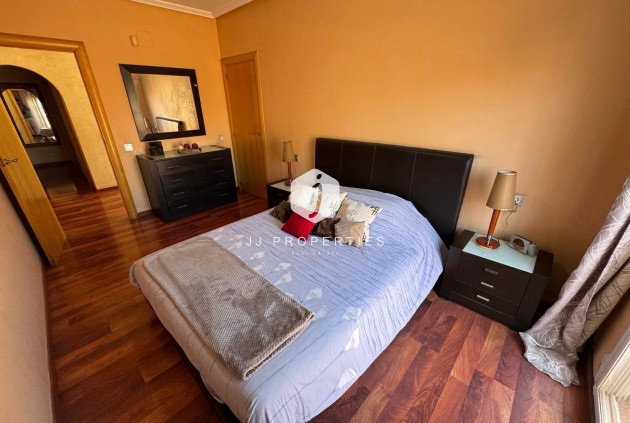 D'occasion - Villa -
Torrevieja - Zona Los Frutales