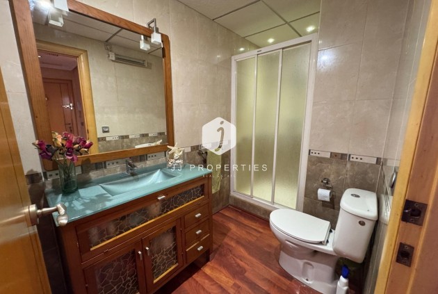 D'occasion - Villa -
Torrevieja - Zona Los Frutales