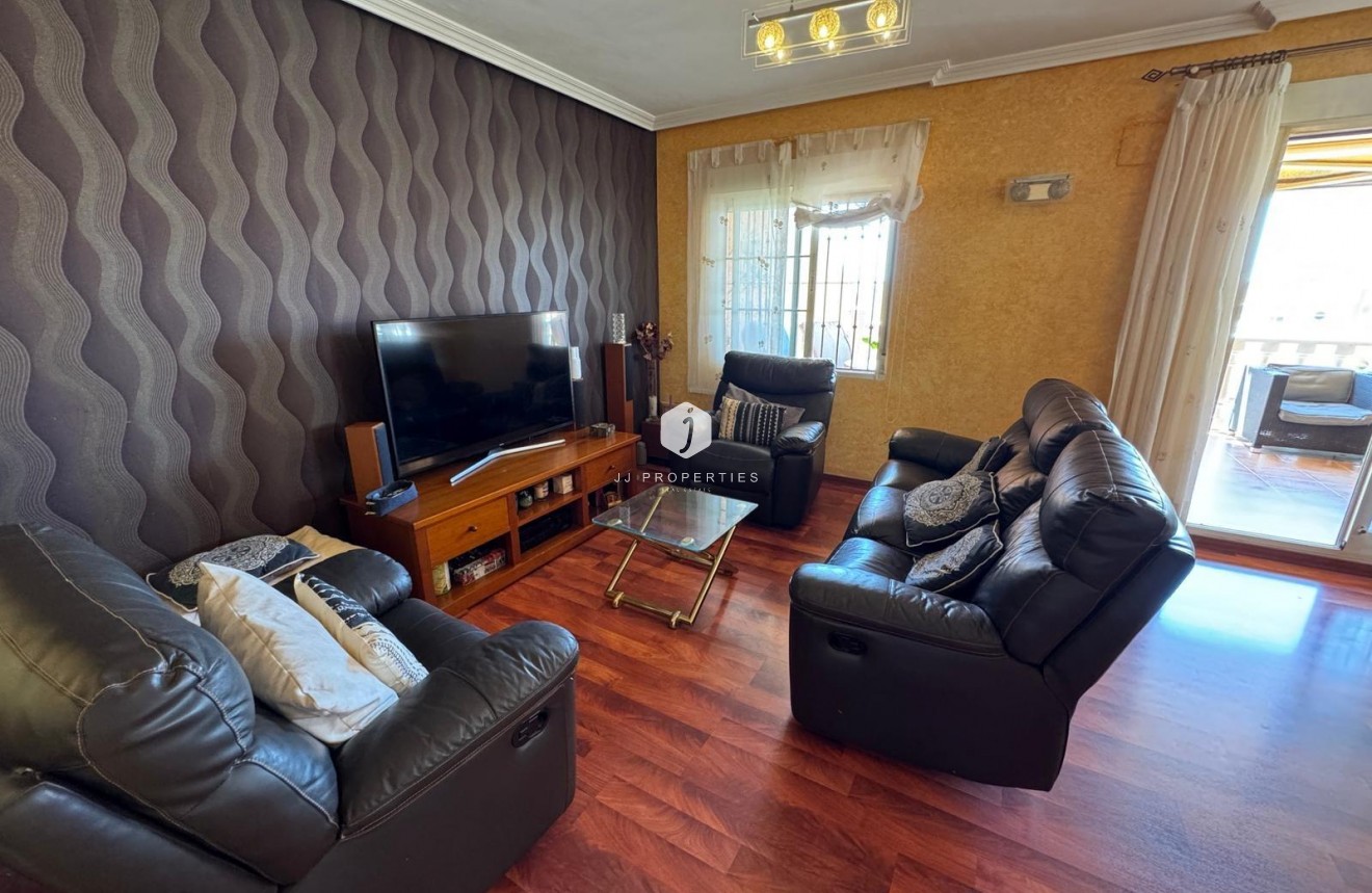 D'occasion - Villa -
Torrevieja - Zona Los Frutales