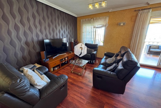 D'occasion - Villa -
Torrevieja - Zona Los Frutales