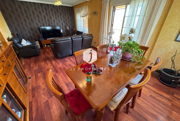 D'occasion - Villa -
Torrevieja - Zona Los Frutales