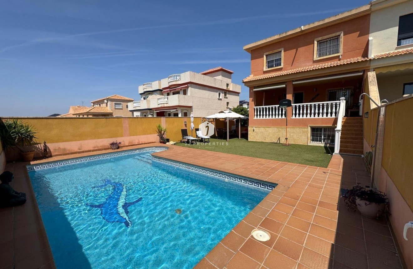 D'occasion - Villa -
Torrevieja - Zona Los Frutales