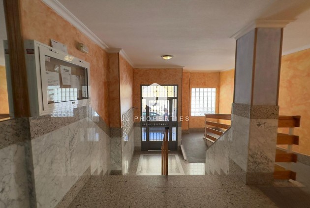 Aus zweiter Hand - Wohnung -
Torrevieja - Acequion