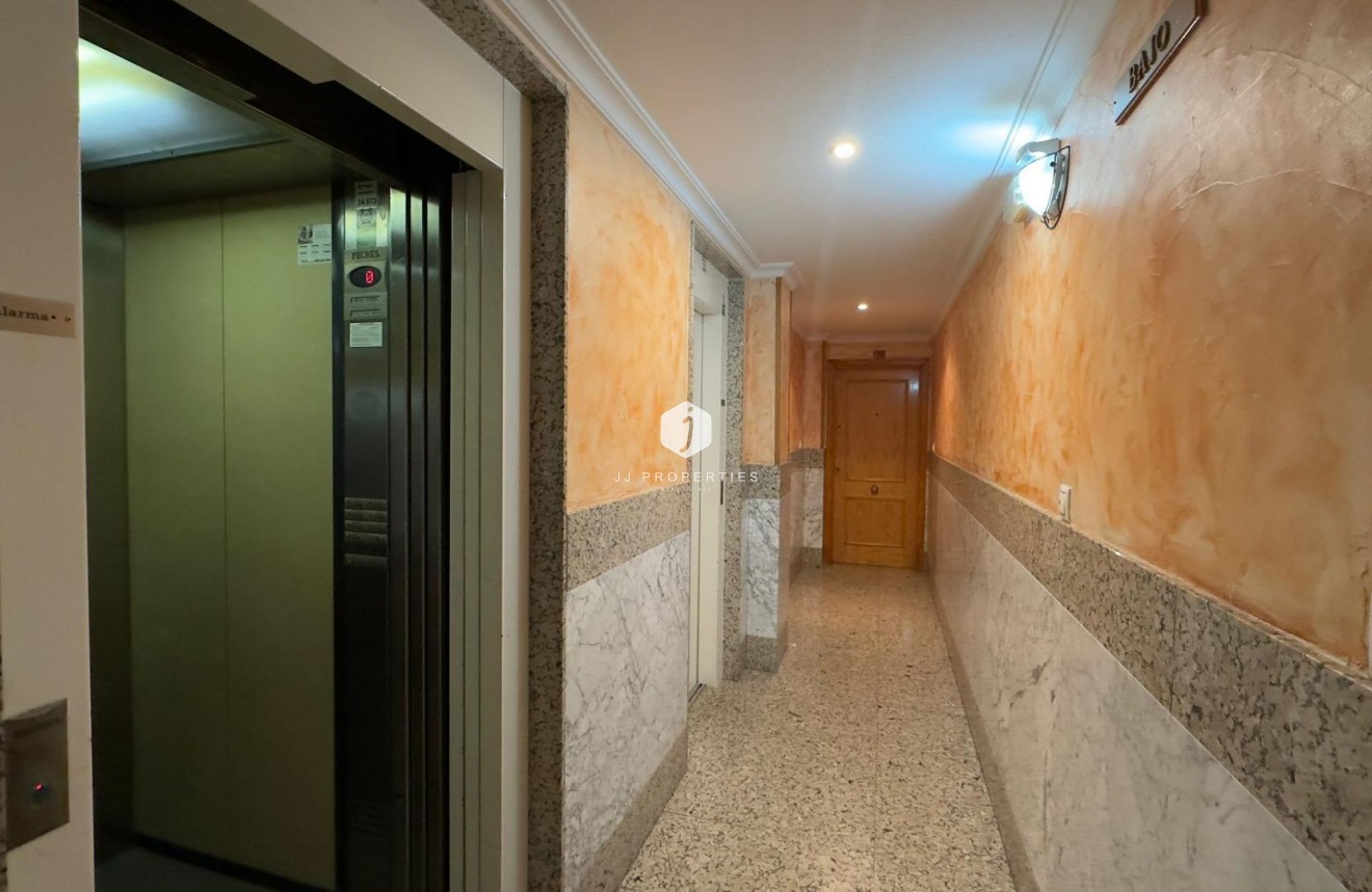 Aus zweiter Hand - Wohnung -
Torrevieja - Acequion