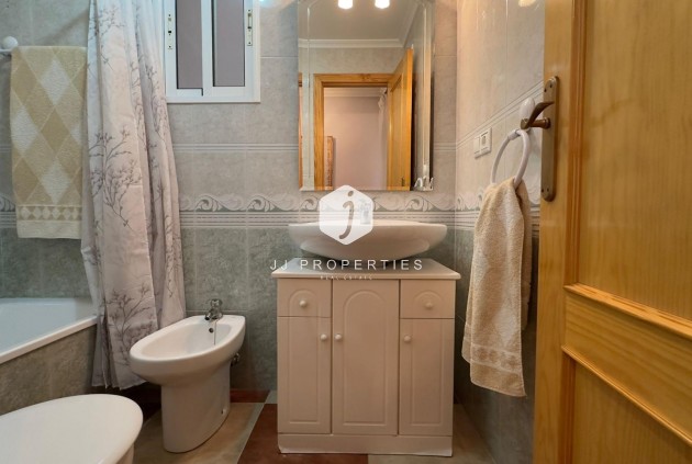 Aus zweiter Hand - Wohnung -
Torrevieja - Acequion