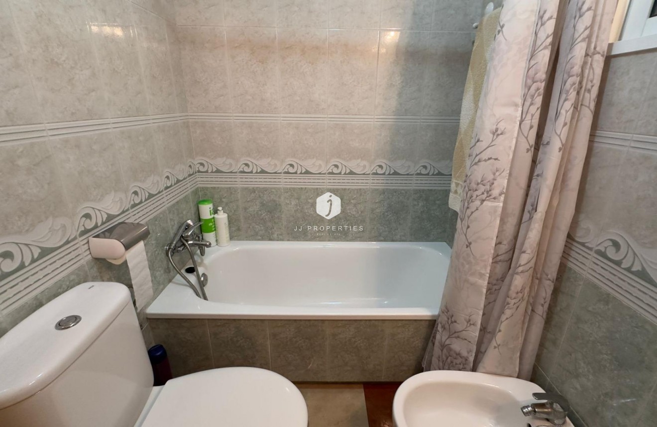 Aus zweiter Hand - Wohnung -
Torrevieja - Acequion