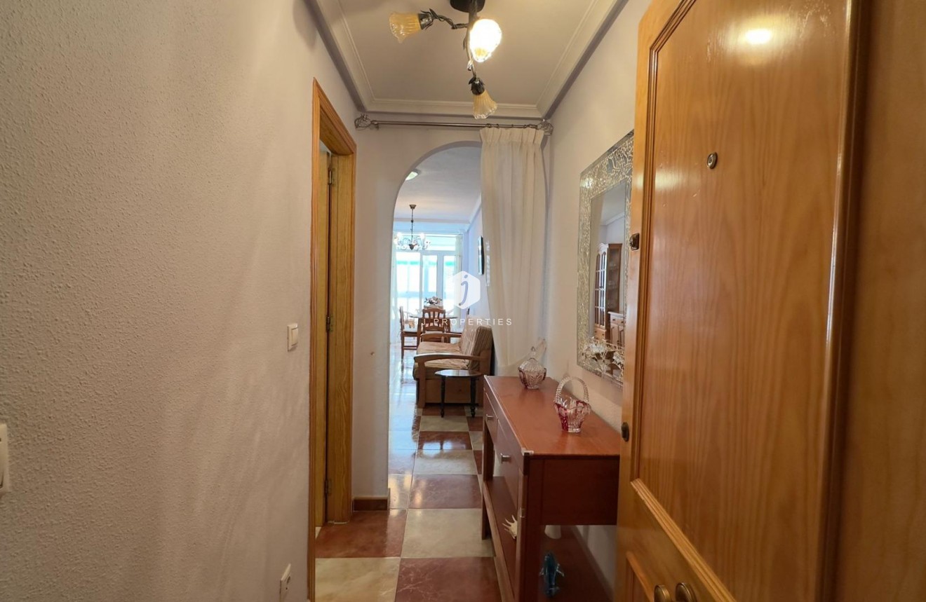 Aus zweiter Hand - Wohnung -
Torrevieja - Acequion