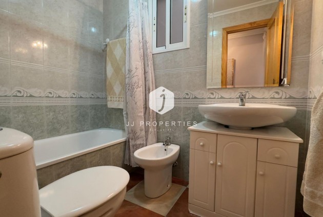 Aus zweiter Hand - Wohnung -
Torrevieja - Acequion