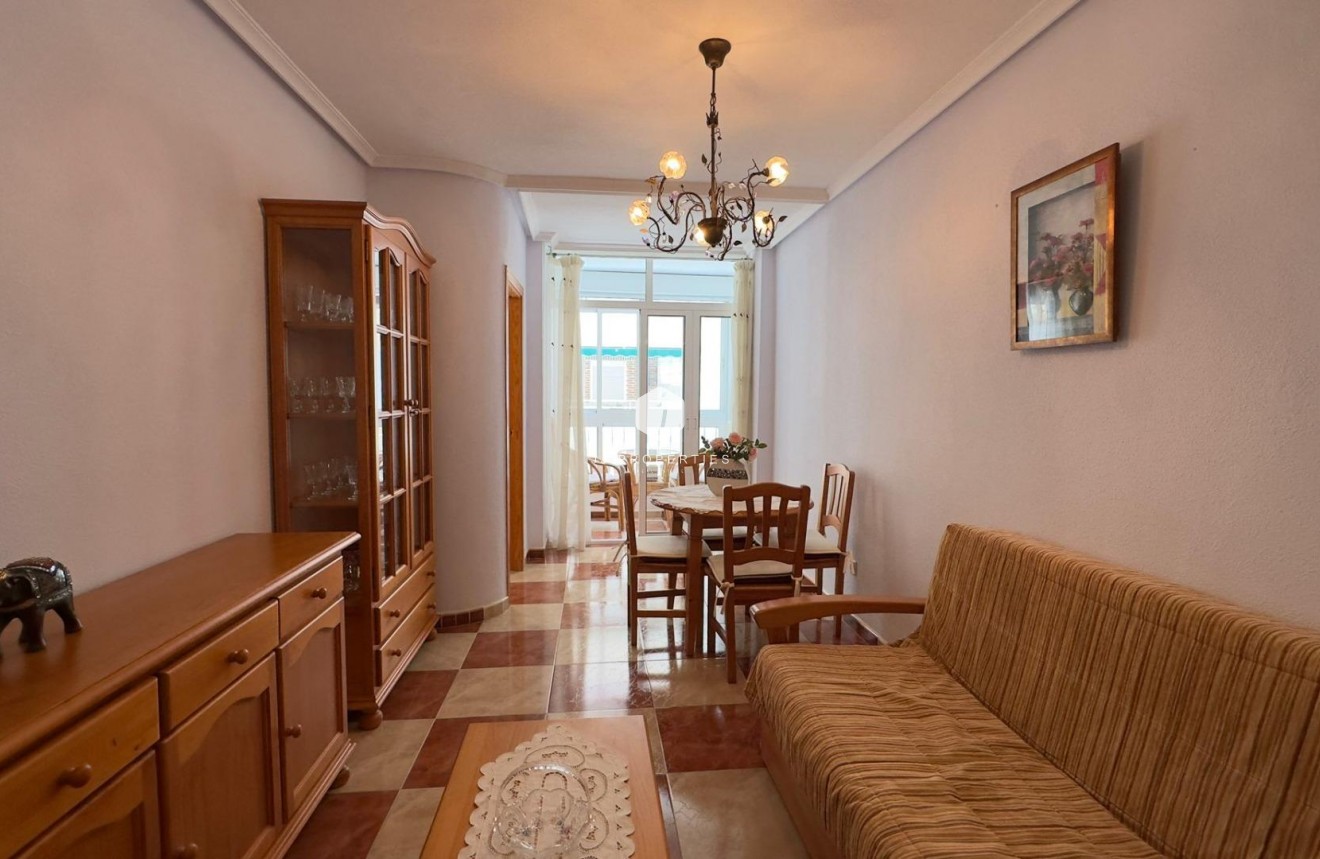 Aus zweiter Hand - Wohnung -
Torrevieja - Acequion