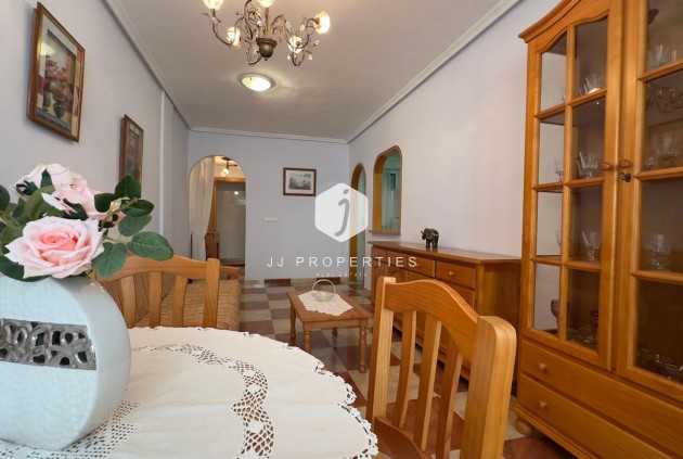 Aus zweiter Hand - Wohnung -
Torrevieja - Acequion
