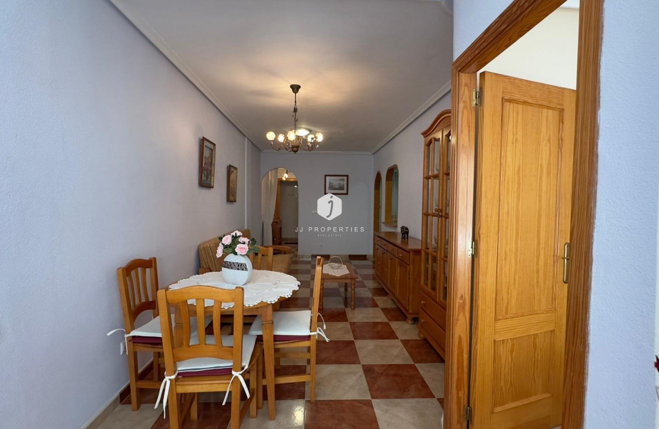 Aus zweiter Hand - Wohnung -
Torrevieja - Acequion