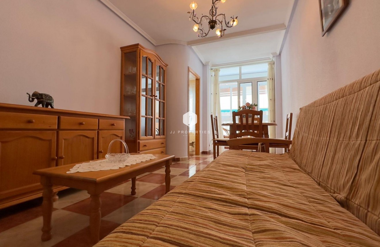 Aus zweiter Hand - Wohnung -
Torrevieja - Acequion