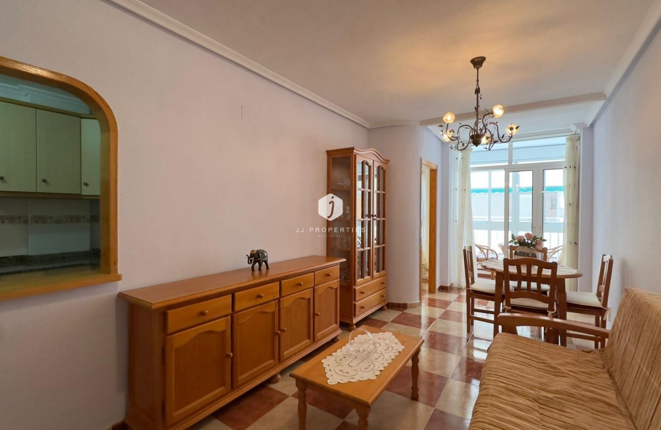 Aus zweiter Hand - Wohnung -
Torrevieja - Acequion