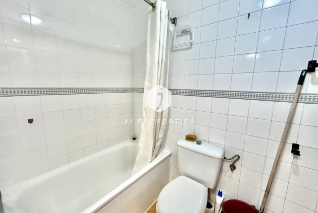 D'occasion - Appartement -
Torrevieja - Costa Blanca