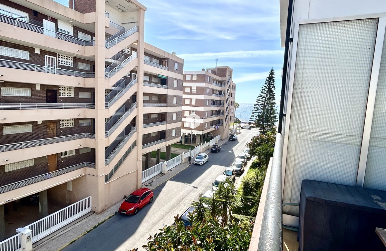 D'occasion - Appartement -
Torrevieja - Costa Blanca