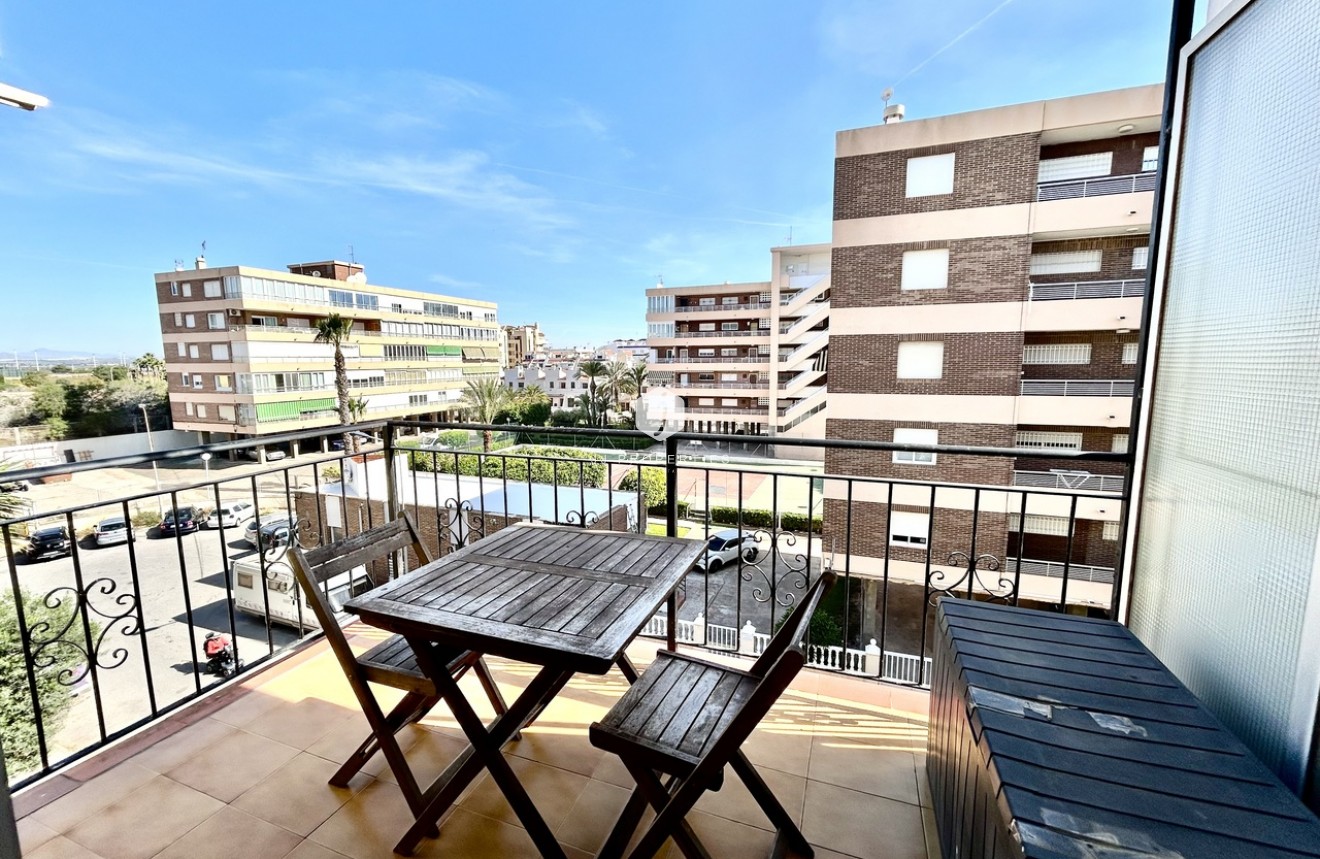 D'occasion - Appartement -
Torrevieja - Costa Blanca