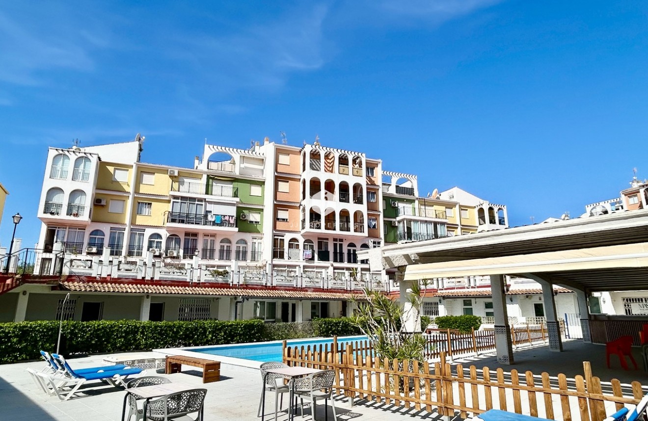 D'occasion - Appartement -
Torrevieja - Costa Blanca
