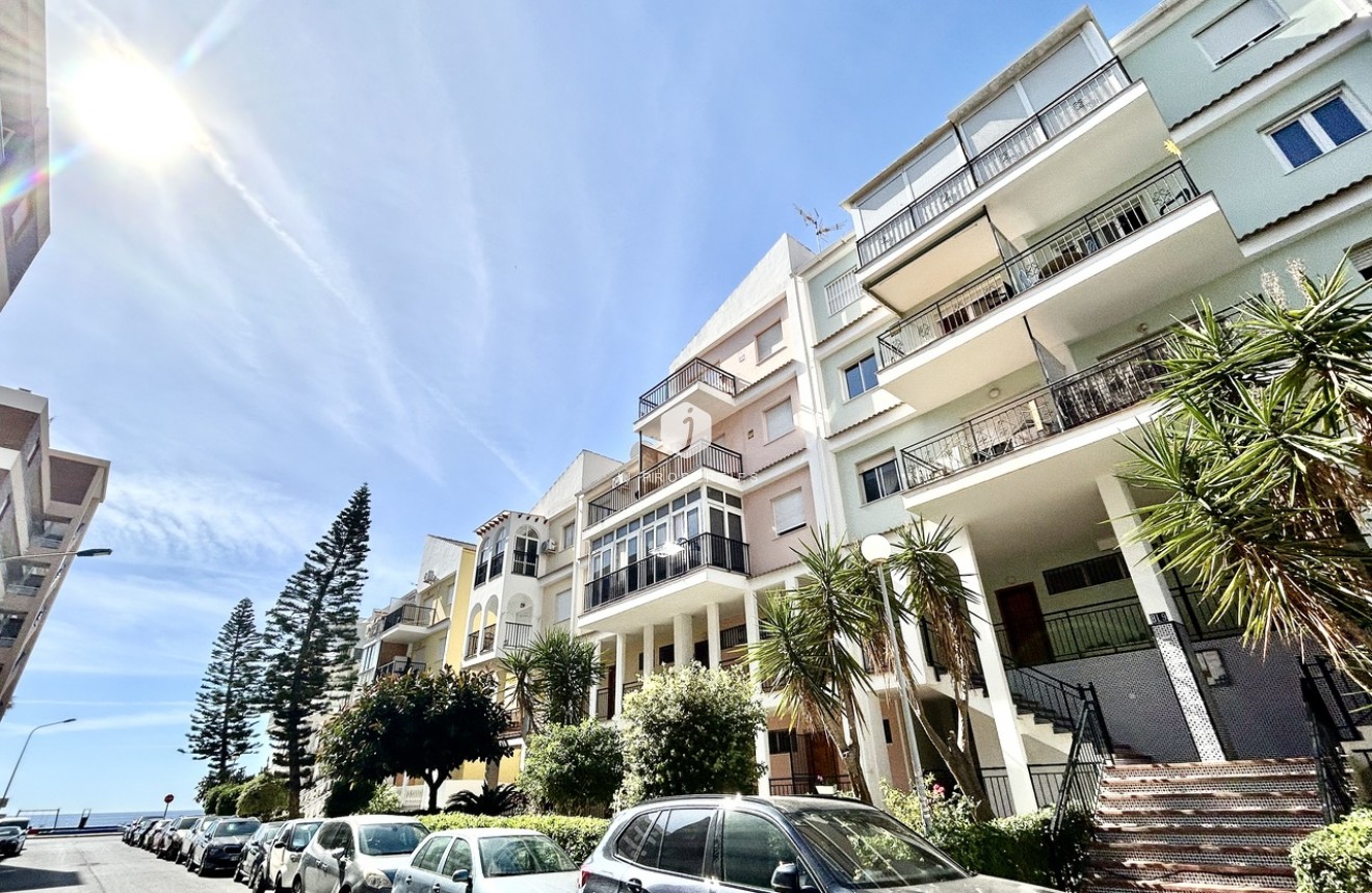 D'occasion - Appartement -
Torrevieja - Costa Blanca
