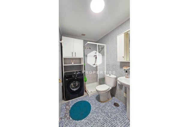 Segunda mano - Apartamento / piso -
Torrevieja - PARQUE DE LAS NACIONES