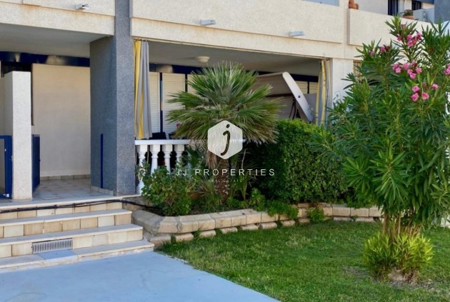 Z drugiej ręki - Mieszkanie w bloku -
Torrevieja - Torre la mata