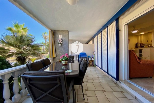 Z drugiej ręki - Mieszkanie w bloku -
Torrevieja - Torre la mata