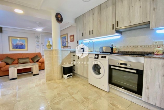 Z drugiej ręki - Mieszkanie w bloku -
Torrevieja - Torre la mata