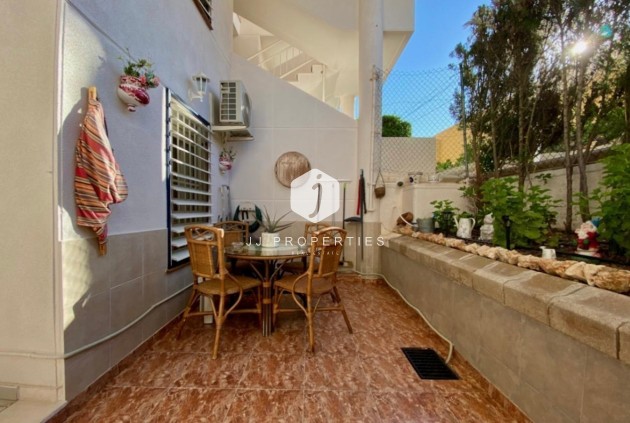 Z drugiej ręki - Mieszkanie w bloku -
Torrevieja - Torre la mata