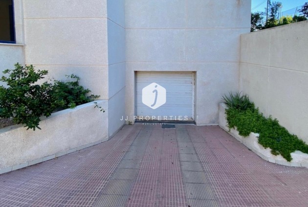 Z drugiej ręki - Mieszkanie w bloku -
Torrevieja - Torre la mata