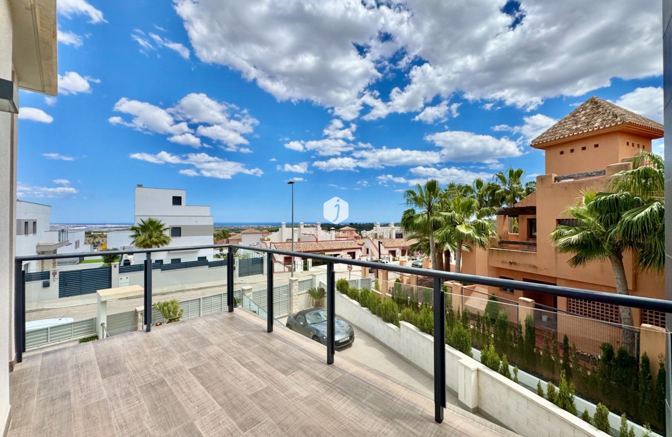 Resale - Villa -
San Miguel de Salinas - Bellavista