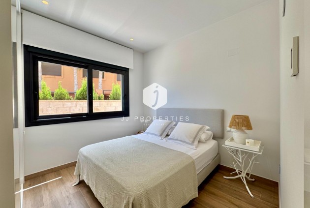 Resale - Villa -
San Miguel de Salinas - Bellavista