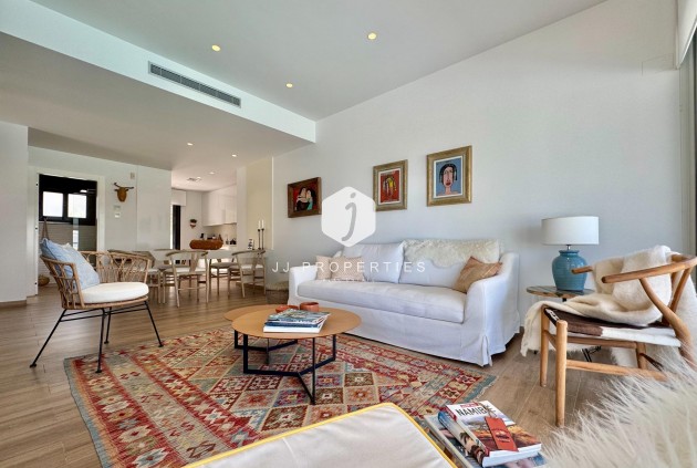 Resale - Villa -
San Miguel de Salinas - Bellavista