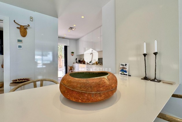 Resale - Villa -
San Miguel de Salinas - Bellavista