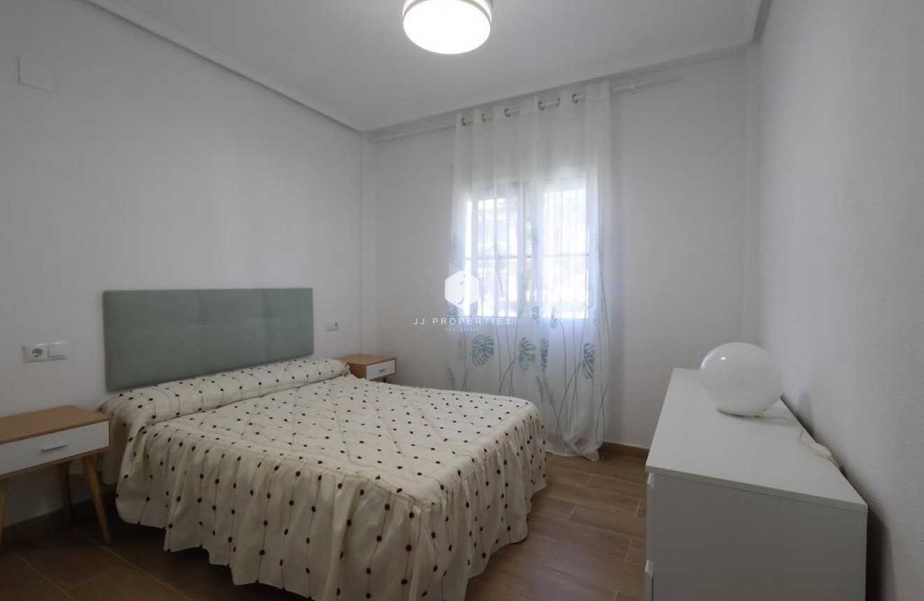 D'occasion - Bungalow -
Orihuela Costa - Costa Blanca