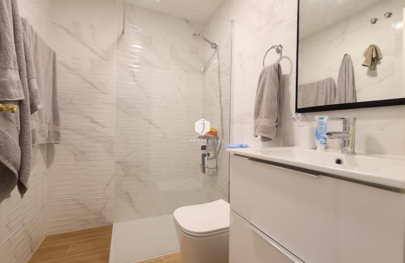 D'occasion - Bungalow -
Orihuela Costa - Costa Blanca