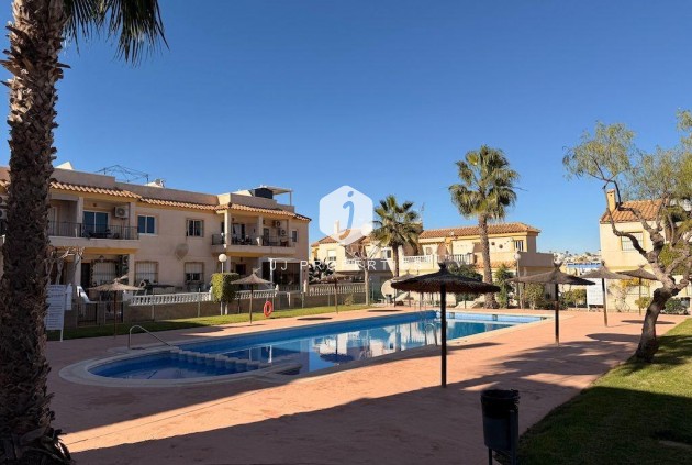 D'occasion - Bungalow -
Orihuela Costa - Costa Blanca