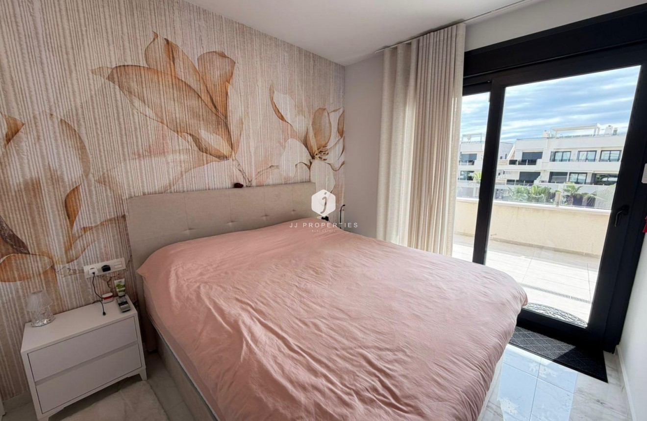 D'occasion - Attique -
Orihuela Costa - Los Almendros-la Florida