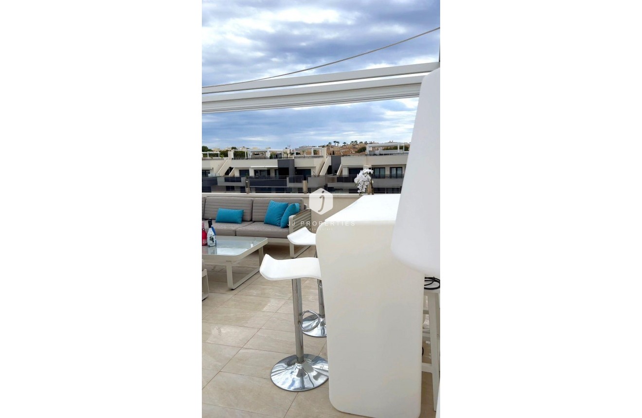 D'occasion - Attique -
Orihuela Costa - Los Almendros-la Florida
