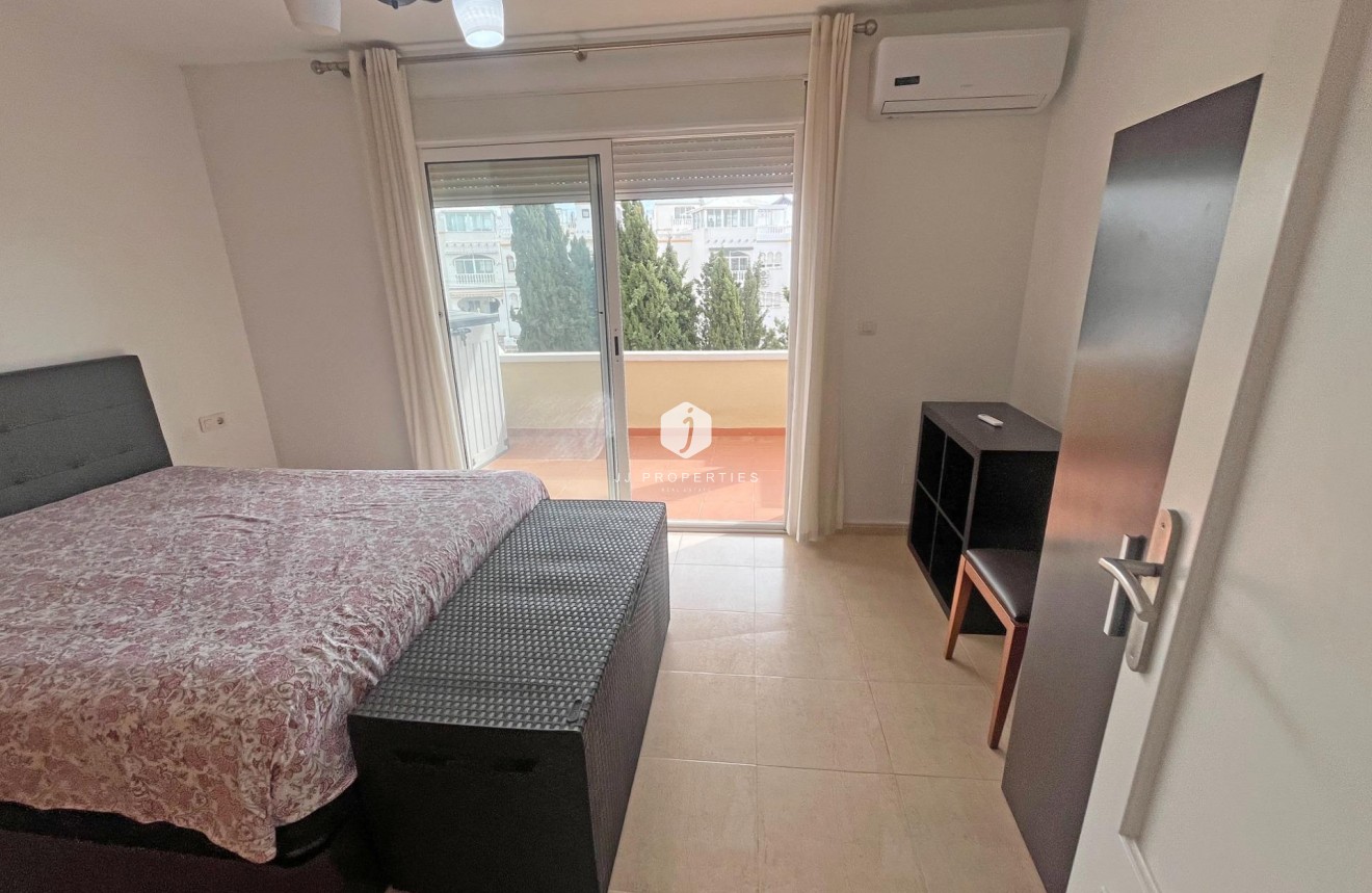 D'occasion - Duplex -
San Miguel de Salinas - Las Filipinas
