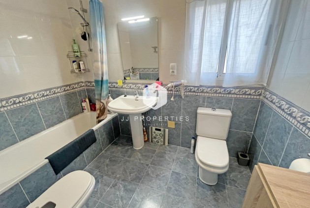 D'occasion - Duplex -
San Miguel de Salinas - Las Filipinas