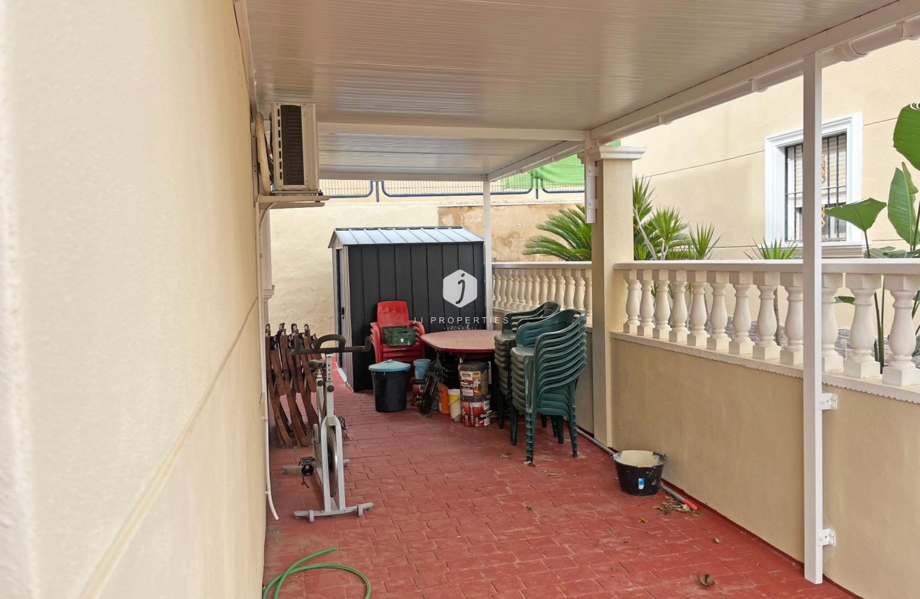 D'occasion - Duplex -
San Miguel de Salinas - Las Filipinas