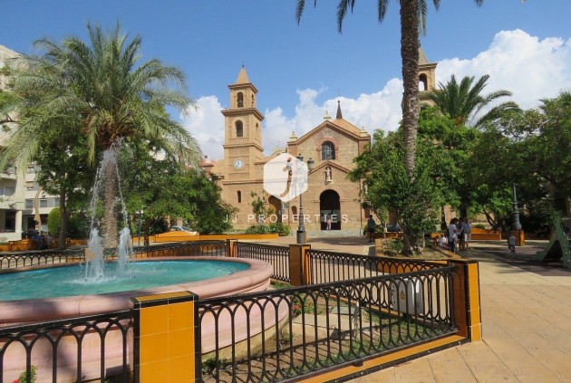 New Build - Bungalow -
Torrevieja - Lago Jardín II