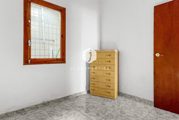 Resale - Chalet -
Torrevieja - Costa Blanca