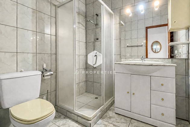 Resale - Chalet -
Torrevieja - Costa Blanca