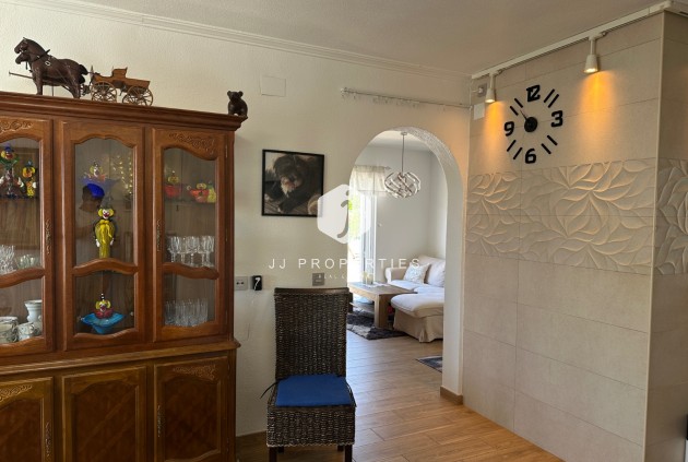 Resale - Chalet -
Torrevieja - Costa Blanca