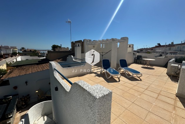 Resale - Chalet -
Torrevieja - Costa Blanca
