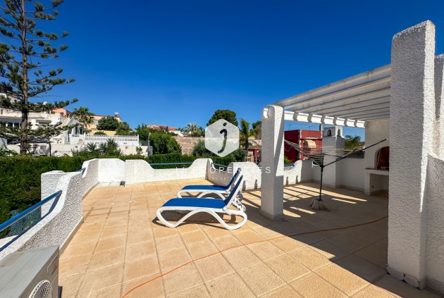 Resale - Chalet -
Torrevieja - Costa Blanca